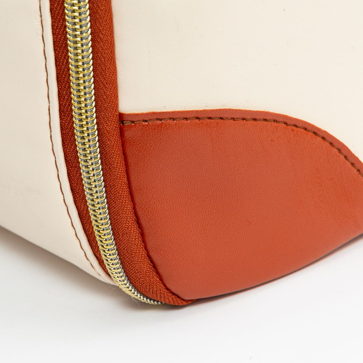 Giylia Travel Bag™